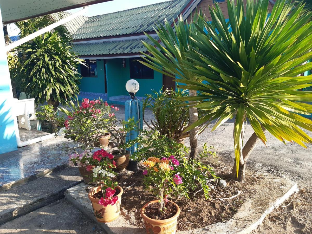 Wangwaree Resort Nai Yang Beach Exteriör bild