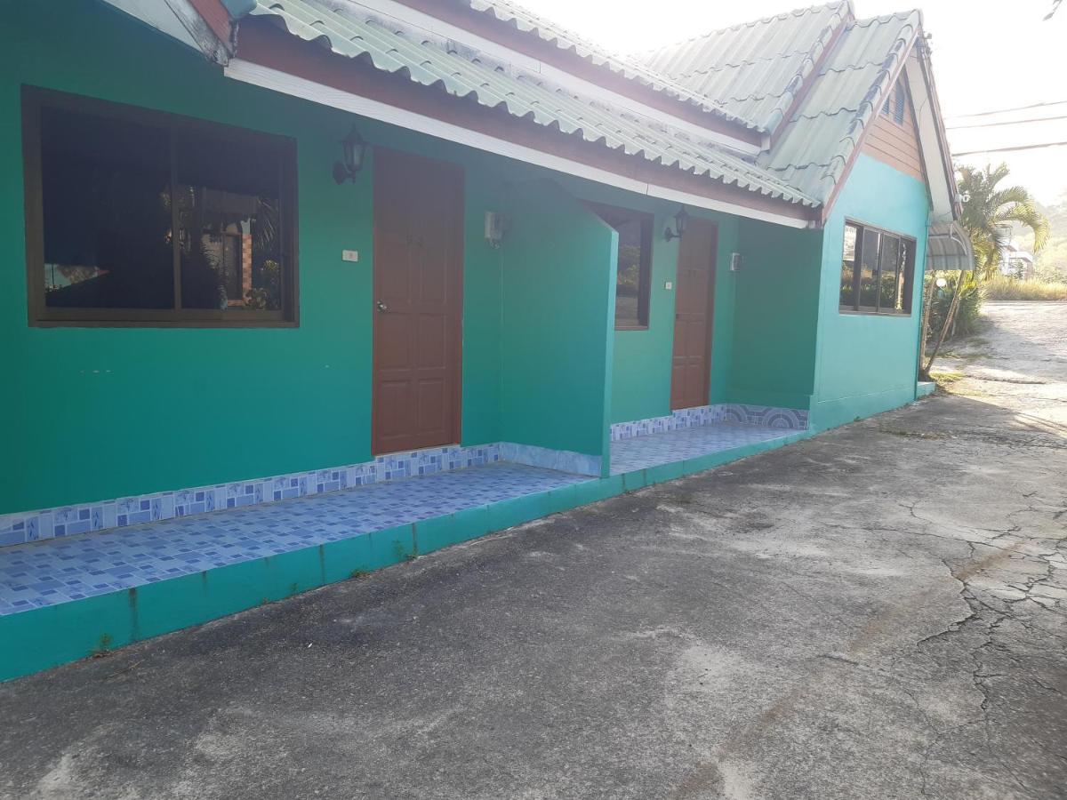 Wangwaree Resort Nai Yang Beach Exteriör bild